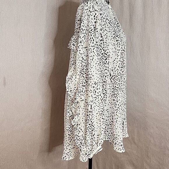 MAX STUDIO Ruffled Cream with Black Dots Button Up Blouse XL‎ - Picture 4 of 7